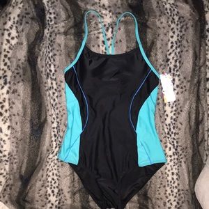 💙NEW WITH TAGS💙 one piece bathing suit